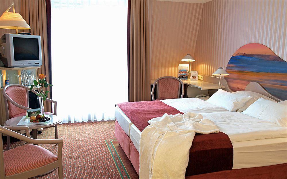 Hotel & Spa Sommerfeld - Adults Only Kremmen Esterno foto