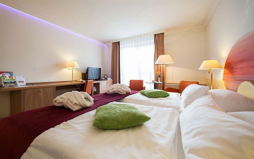Hotel & Spa Sommerfeld - Adults Only Kremmen Esterno foto